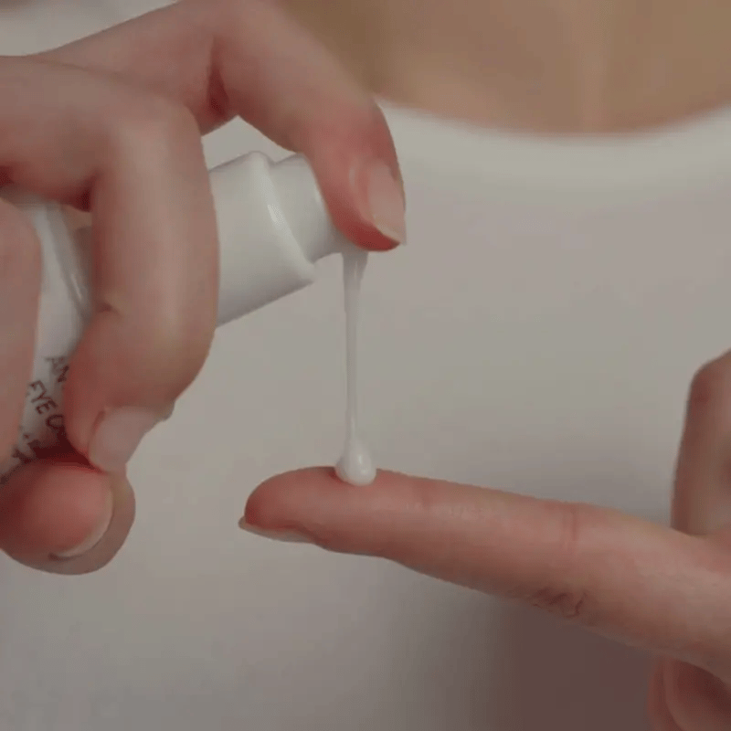 SNOWFLAKE ANTI-WRINKLE EYE CREAM